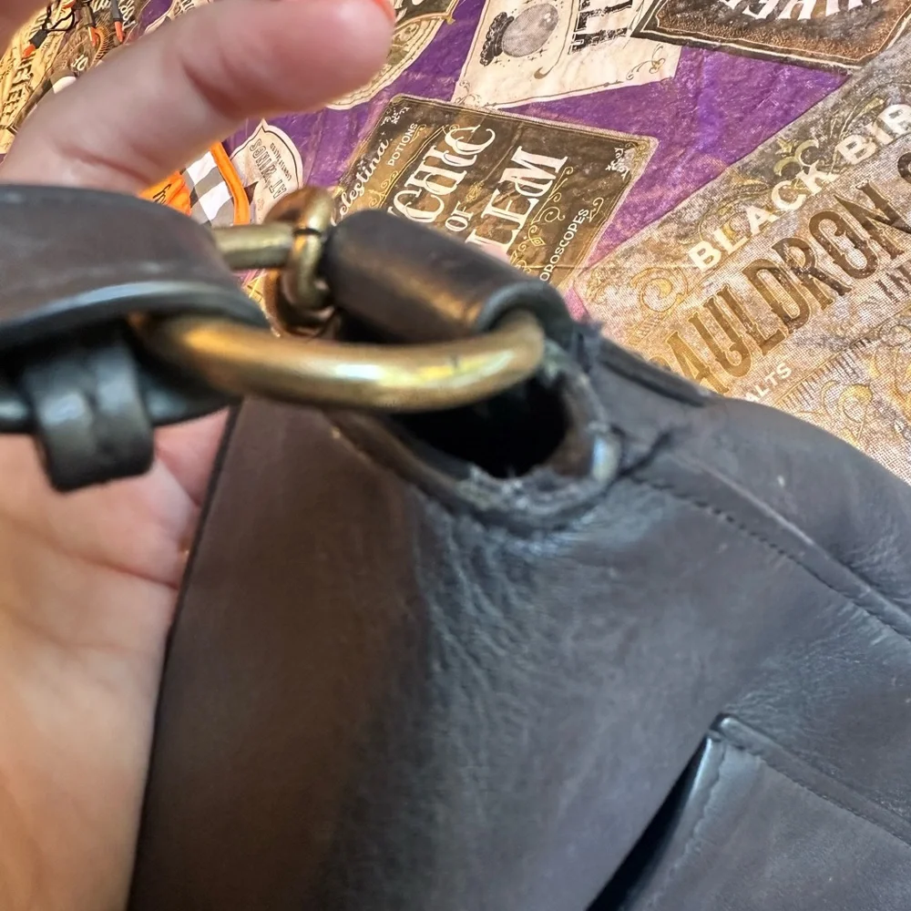 Black Coach Leather Crossover Bag - Picture 5 of 12